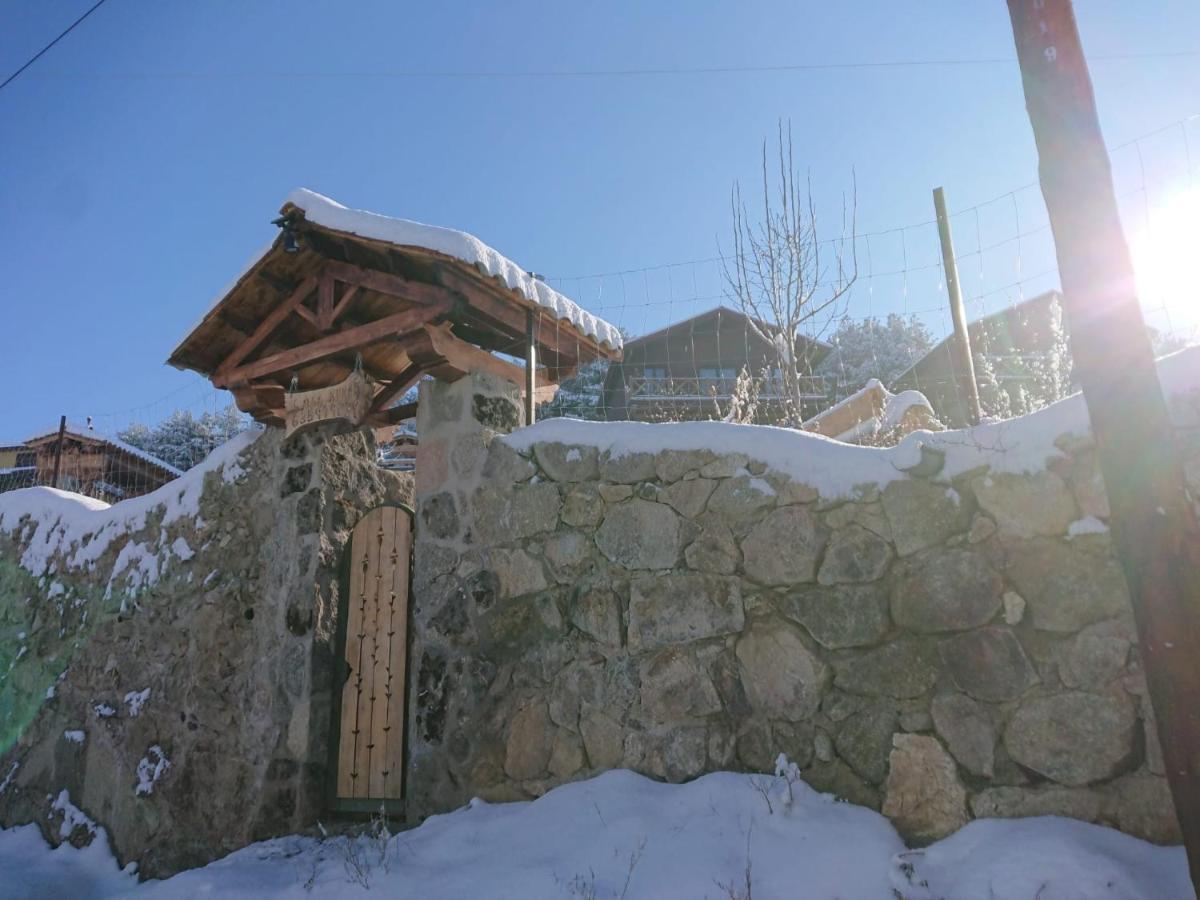 Cara Norte De Gredos Hoyos del Espino Exterior photo